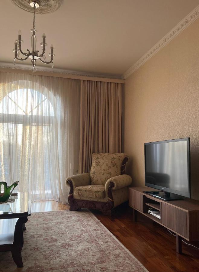 Classy Apartment In Good Neighbourhood Рига Экстерьер фото