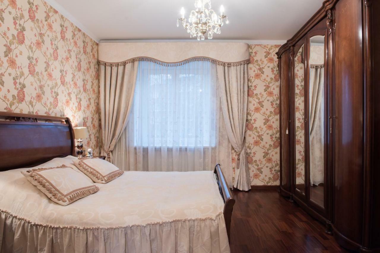 Classy Apartment In Good Neighbourhood Рига Экстерьер фото